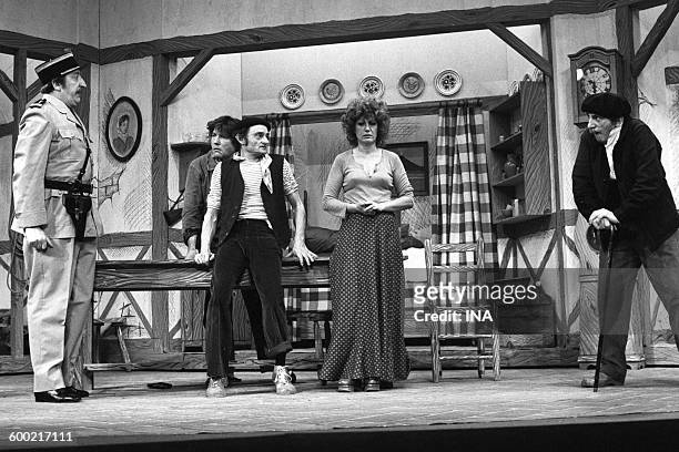 Pierre Tornade, Sim, Gérard Darrieu, Rosy Varte and André Thorent in "Edmée", Pierre Aristide Bréal's comedy realized by Georges Folgoas for the...