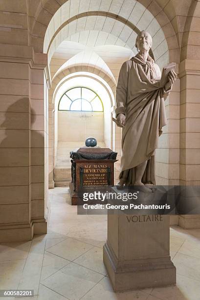 tomb of voltaire in pantheon, paris - pantheon paris stock pictures, royalty-free photos & images