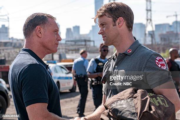 The Silos" Episode 401 -- Pictured: Jason Beghe as Hank Voight, Jesse Spencer as Matthew Casey --