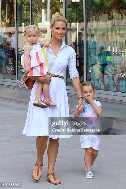 Michelle Hunziker is seen with Sole and Celeste Trussardi on the first day of school on September 8, 2016 in Milan, Italy.