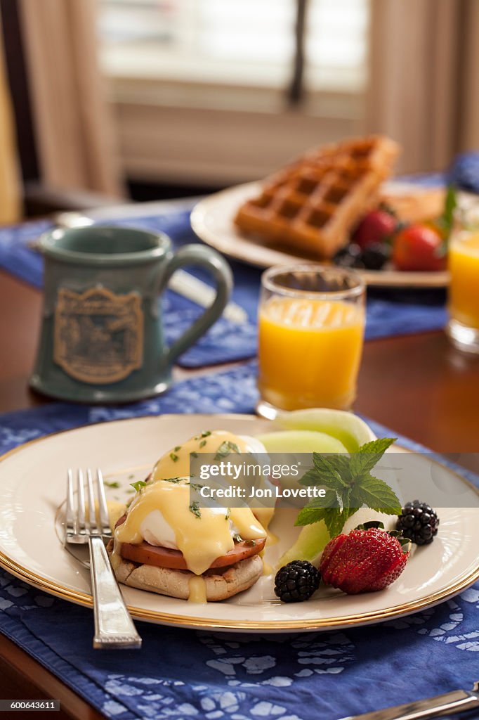 Eggs Benedict