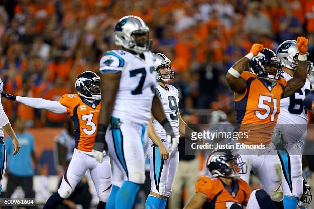 Kicker Graham Gano of the Carolina Panthers reacts after missing a 50-yard field on the last play as the Denver Broncos defeat the Panthers 21-20 at...