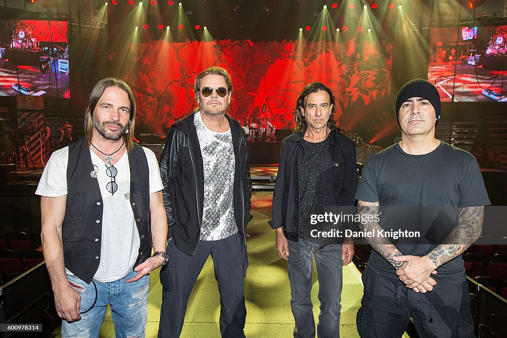 Mana Dress Rehearsal For The Latino Power Tour