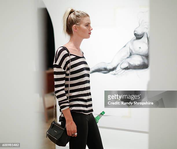 Model Cambria Cripps attends OTHER Gallery's Los Angeles opening of Lorien Haynes "Have You See Her?" Exhibition on September 8, 2016 in Los Angeles,...
