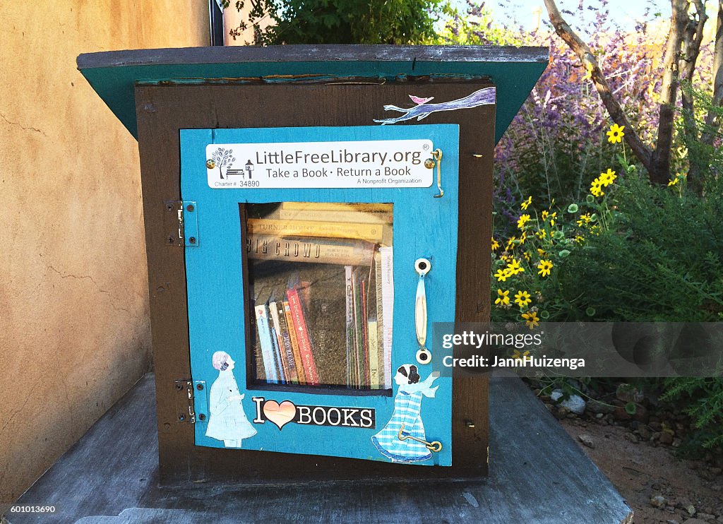 Santa Fe, NM: Little Free Library Box