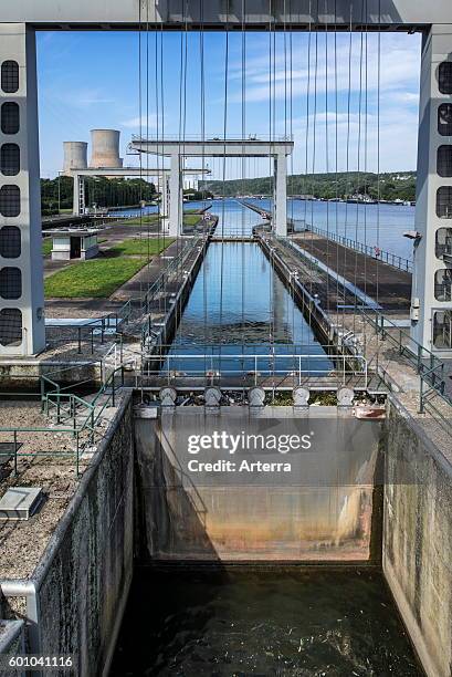 Closed sluice gate at the ecluse de Tihange, lock on the Meuse River at Huy / Hoei, Liege / Luik, Belgium.