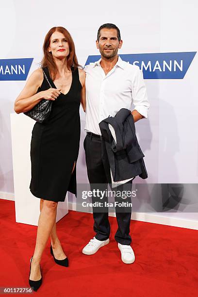 Mitri Sirin Photos And Premium High Res Pictures - Getty Images