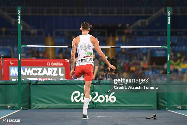 Lukasz Mamczarz of Poland prepares to compete in the men's high jump - T42 final during the Rio 2016 Paralympic Games at Olympic Stadium on September...