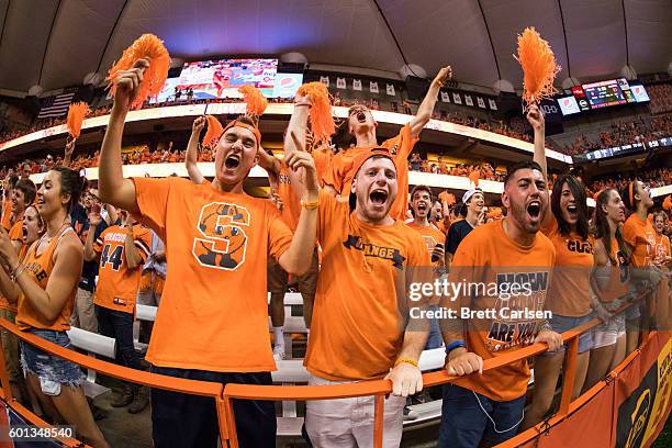 Cheer Fans Up Syracuse Cheer Photos and Premium High Res Pictures - Getty Images