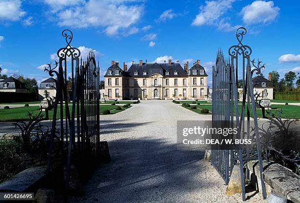 Tilly Gate 83 fotos e imágenes de alta resolución de Nicolas De La Motte - Getty ...