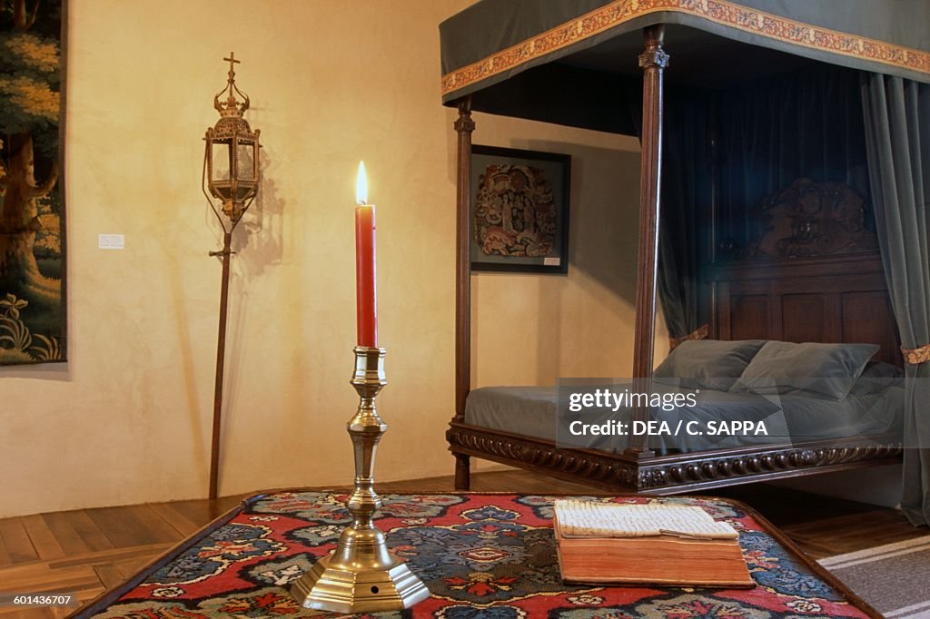 Bedroom with a canopy bed, Chateau de Chabans...