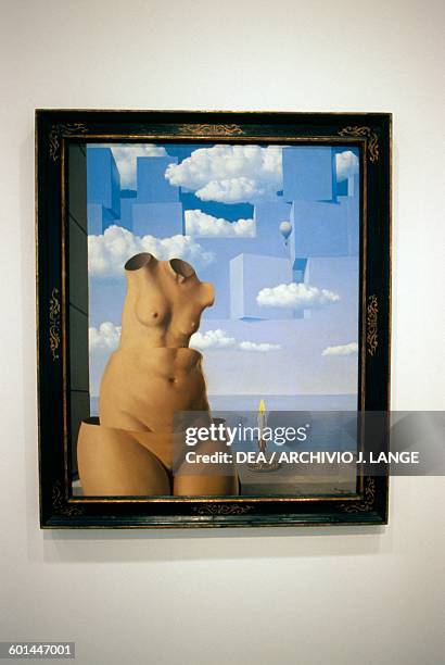Delusions of Grandeur II by Rene Magritte , oil on canvas. Belgium, 20th century. Washington, Hirshhorn Museum And Sculpture Garden Smithsonian...