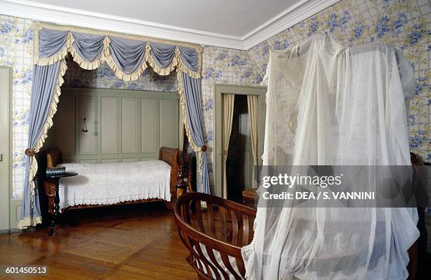 Bedroom, Oberhofen Castle, Canton of Bern, Switzerland.