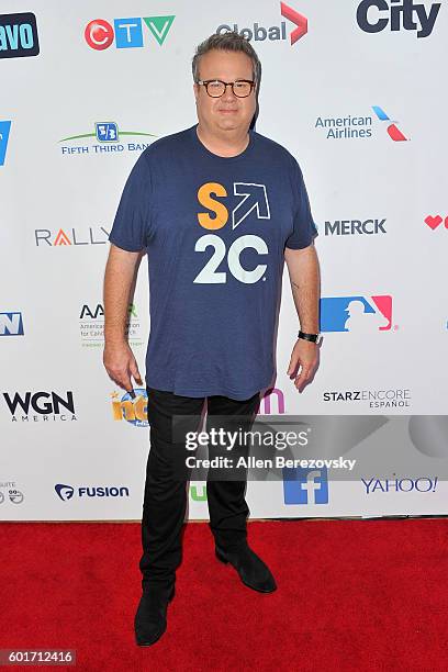 Eric Stonestreet arrives at the Hollywood Unites for the 5th Biennial Stand up to Cancer , A Program Of The Entertainment Industry Foundation at Walt...