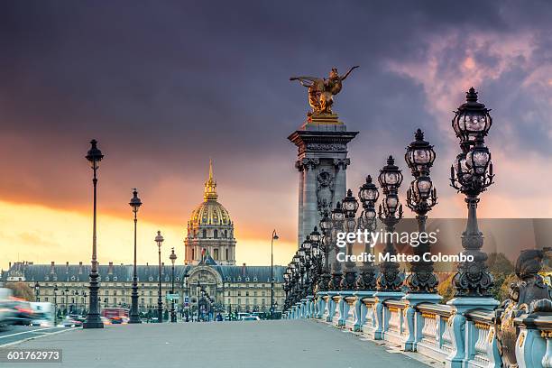 bridge alexandre iii and les invalides, paris - paris landmarks stock pictures, royalty-free photos & images