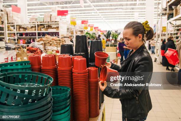Sampling Mallstand 267 Product Sampling Stand Stock Photos, High-Res Pictures, and Images ...