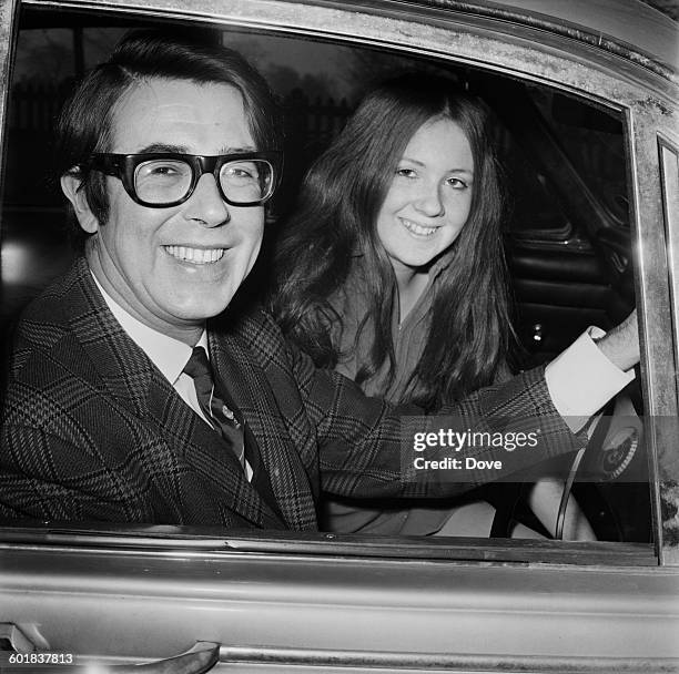 English comedian and game show host Leslie Crowther with his 16-year-old daughter Elizabeth, UK, 1st January 1971. Elizabeth went on to star in a...