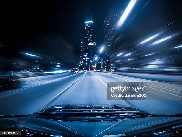 view from the top of a car driving down highway, chicago, illinois, america, usa - perspective road stock-fotos und bilder