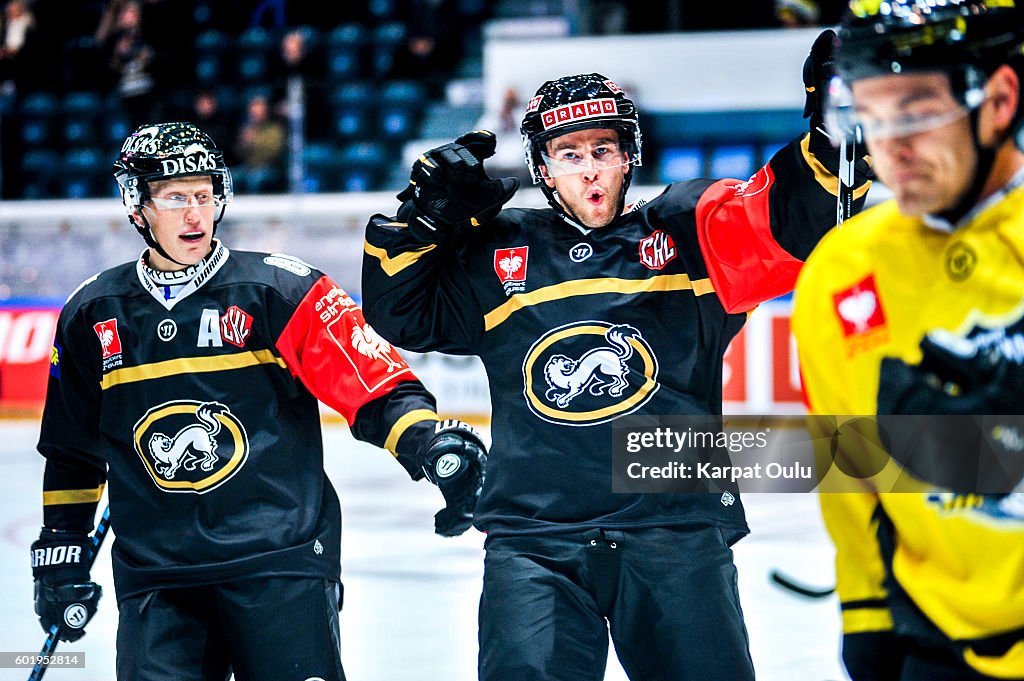 Karpat Oulu v Krefeld Pinguine - Champions Hockey League