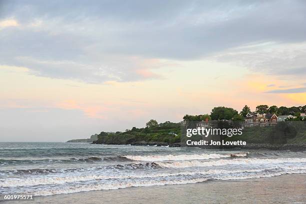 eastons beach and cliff walk newport - newport rhode island 個照片及圖片檔