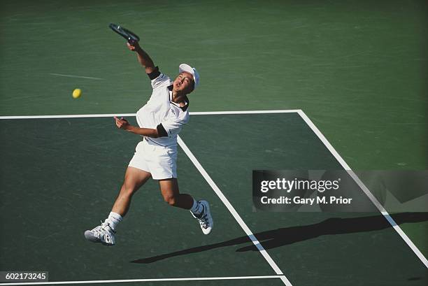 Michael Chang of the United States returns against Bohdan Ulihrach during their Newsweek Champions Cup Men's Singles Final match on 16 March 1997 at...