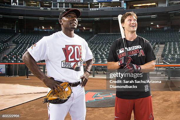 Arizona Coyotes, Shane Doan, watches batting practice with Orlando Hudson at Chase Field on September 9, 2016 in Phoenix, Arizona.