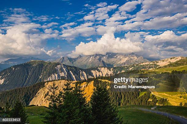 landscape from route de l'altiport - courchevel stockfoto's en -beelden