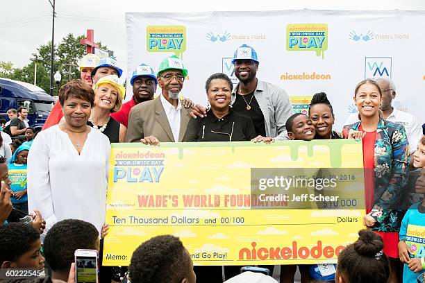 Executive Vice President of Public Affairs and Chief of Staff Viacom Kids and Family Group Marva Small, Jolinda Wade, Dwyane Wade, guest, Tragil...