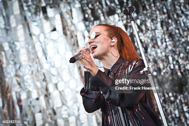 Jess Singer Jess Glynne Pictures Photos and Premium High Res Pictures - Getty Images