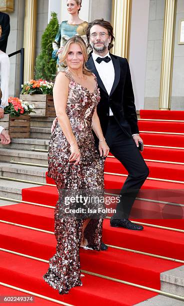 German singer and moderator Kim Fisher and dutch actor and moderator Roeland Fernhout attend the Leipzig Opera Ball 2016 on September 10, 2016 in...