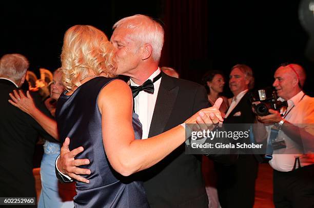 Matthias Mueller, CEO Volkswagen AG and his partner Barbara Rittner dance during the Leipzig Opera Ball 'Let's dance Dutch' at alte Oper on September...