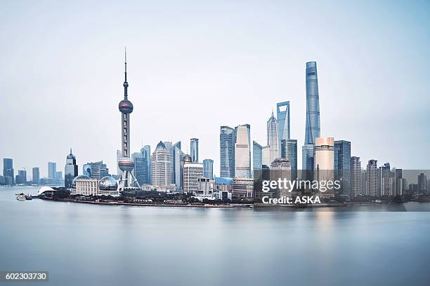 xangai, china - river asia cityscape business day imagens e fotografias de stock