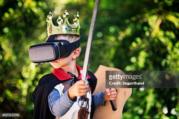 little boy in virtual reality - reality kings 個照片及圖片檔