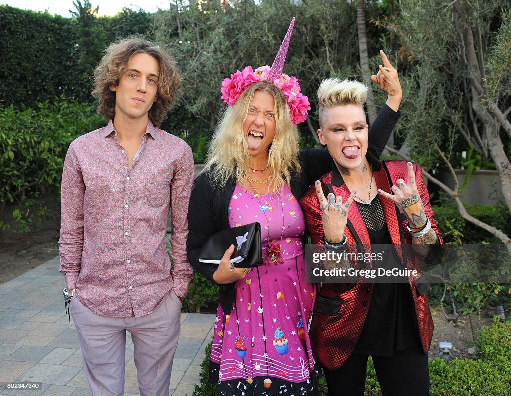 Mercy For Animals Presents Hidden Heroes Gala 2016