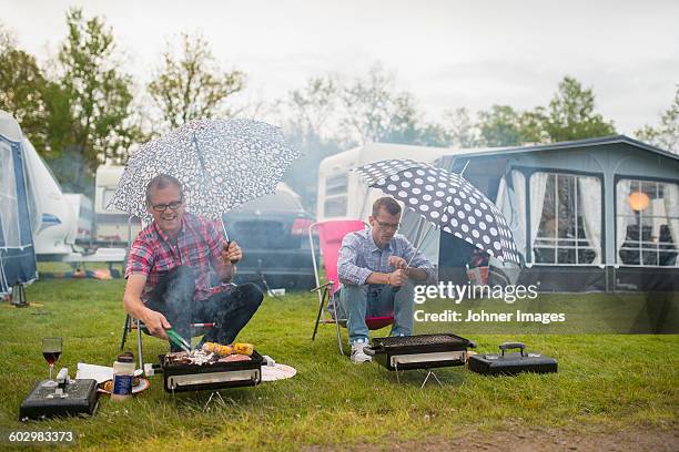 Barbeque Raining Rain Bbq Photos and Premium High Res Pictures - Getty Images