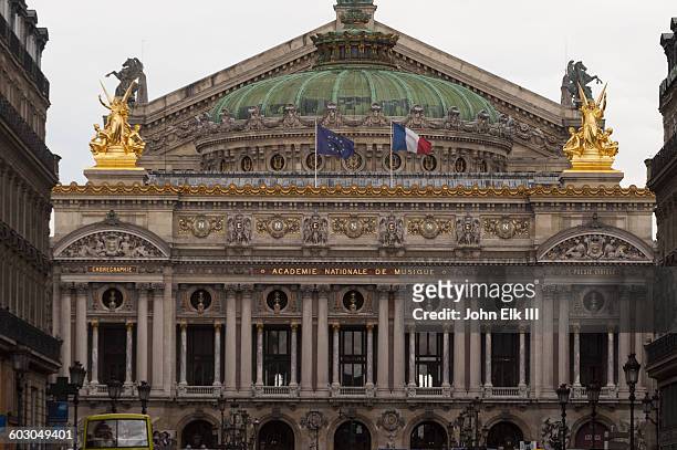 paris opera - opéra garnier photos et images de collection