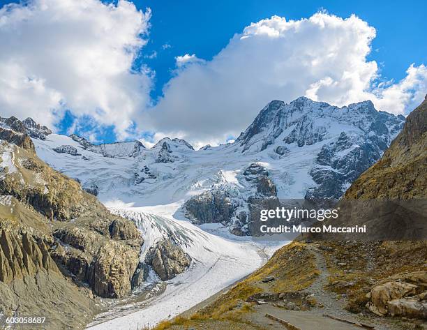 glacier de la pilatte - ecrin national park stock pictures, royalty-free photos & images