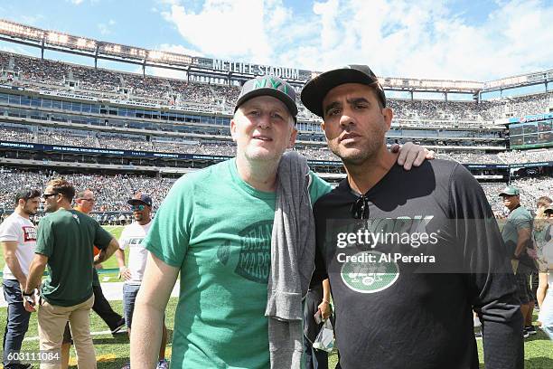 Michael Rapaport and Bobby Cannavale attend the New York Jets versus Cincinnati Bengals game at MetLife Stadium on September 11, 2016 in East...