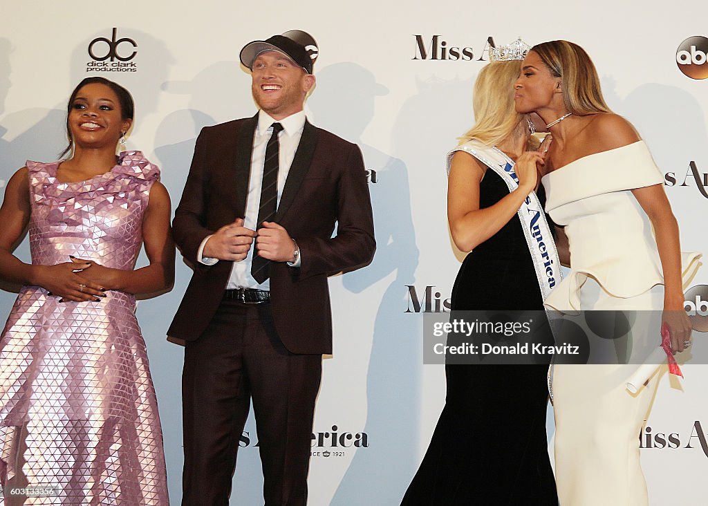 2017 Miss America Competition - Show