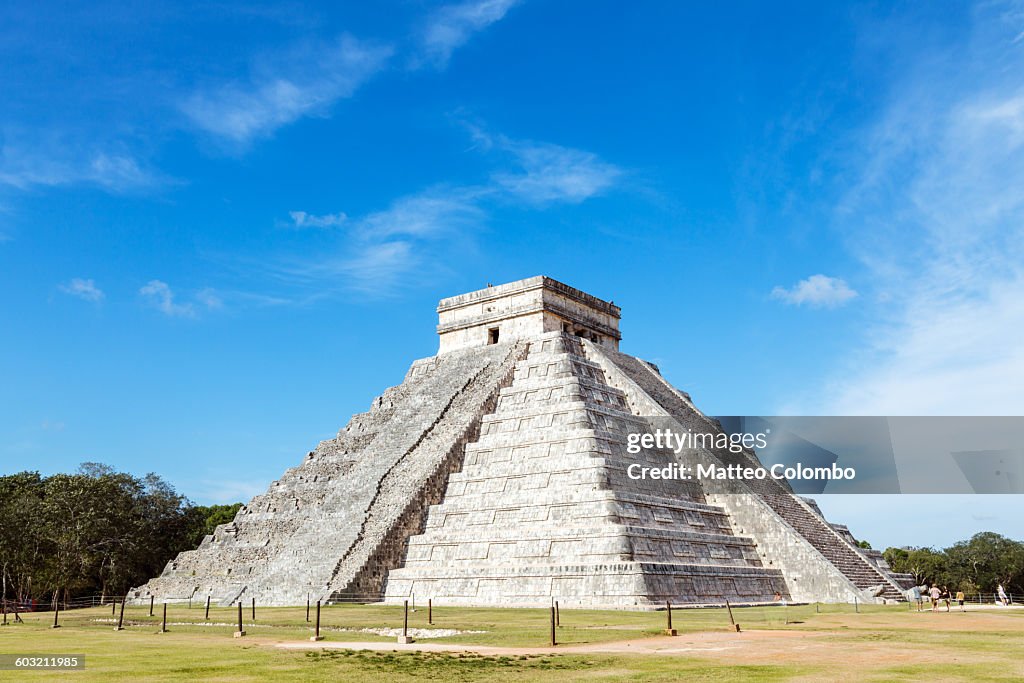 El Castillo pyramid, Chichen Itza, Yucatan, Mexico