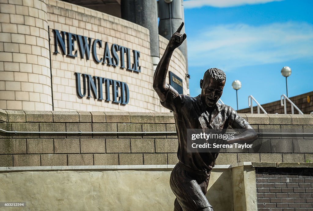 Alan Shearer Statue Unveiled at St. James Park
