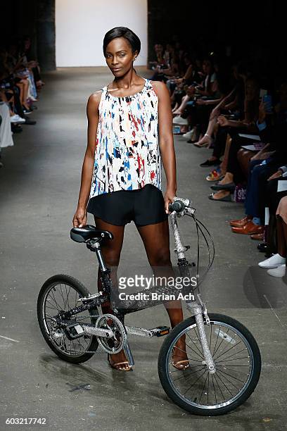 Model Mamé Adjei walks the runway during Olivia B's show at Nolcha Shows New York Fashion Week Women's S/S 2017 at ArtBeam on September 12, 2016 in...