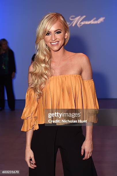 Summer Rae Facebook Summer Rae Wwe Photos and Premium High Res Pictures - Getty Images