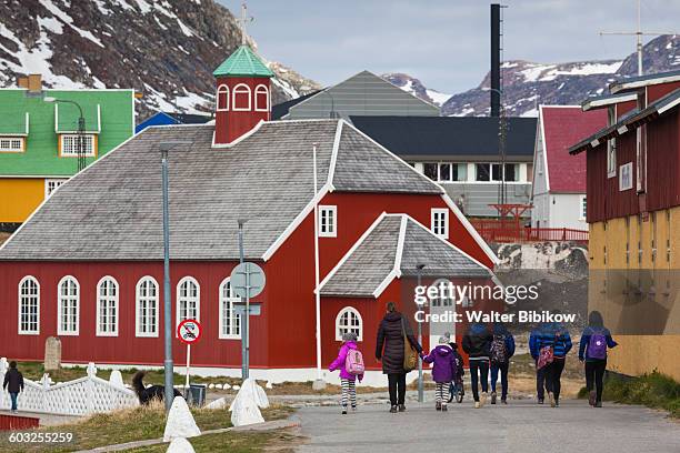 greenland, qaqortoq, exterior - groenland stockfoto's en -beelden