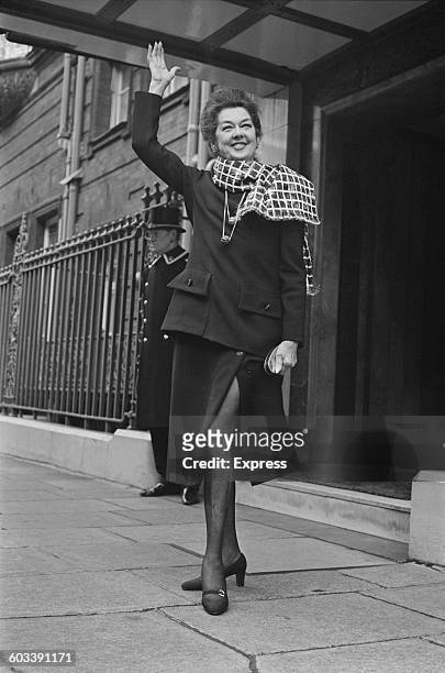 American actress Rosalind Russell outside Claridges Hotel, London, 15th February 1971.