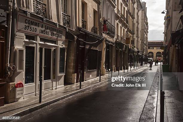 paris, st germain de pres, street scene - saint germain stock pictures, royalty-free photos & images