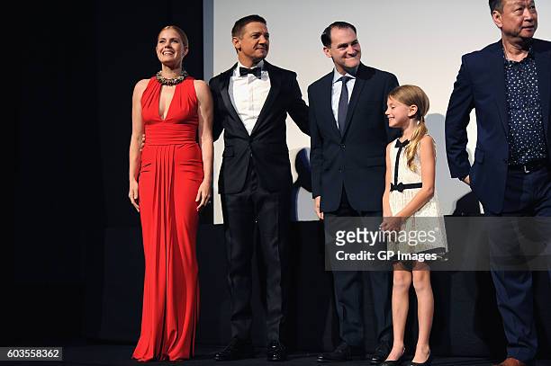 Actors Jeremy Renner, Amy Adams, Michael Stuhlbarg, Abigail Pniowsky and Tzi Ma attend the "Arrival" premiere during the 2016 Toronto International...