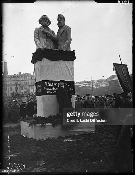 Vladimir Ilyich Ulyanov Lenin making a speech at the unveiling of a monument to K. Marx and F. Engels in Voskresenskaya Square , Moscow, 7th November...