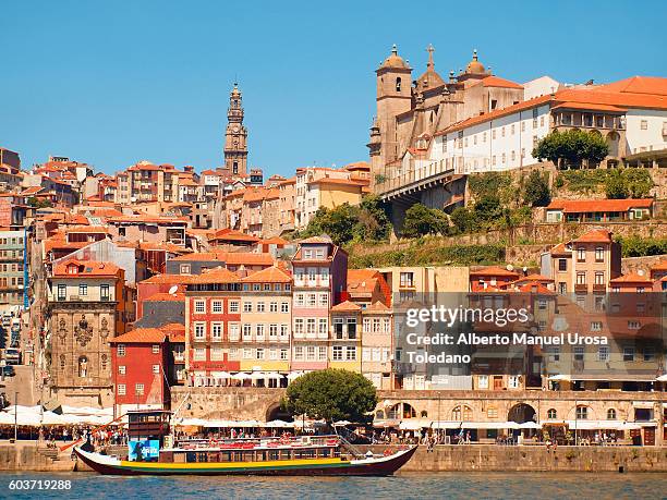 portugal, porto, ribeira do douro, cruise and cathedral - porto district portugal stockfoto's en -beelden