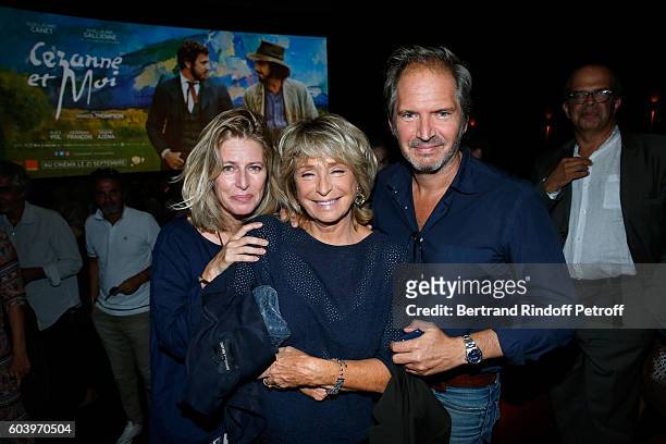 Director of the movie Daniele Thompson standing between Caroline Thompson and her brother Christopher Thompson attend the "Cezanne et Moi" Premiere....